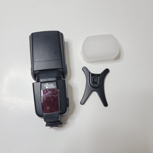 Altura Photo AP-UNV2 Camera Flash Light Speedlite LCD Display Universal NWT - Picture 2 of 11